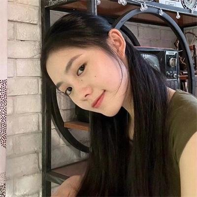 吉尔的妻子 在线观看封面